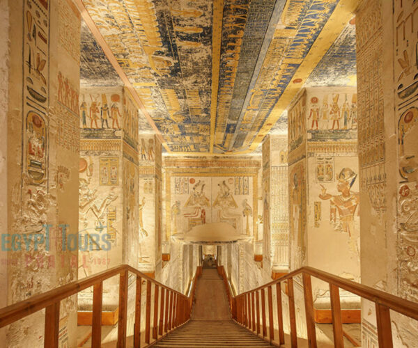 Luxor Group Tour – Valley of the Kings & Karnak