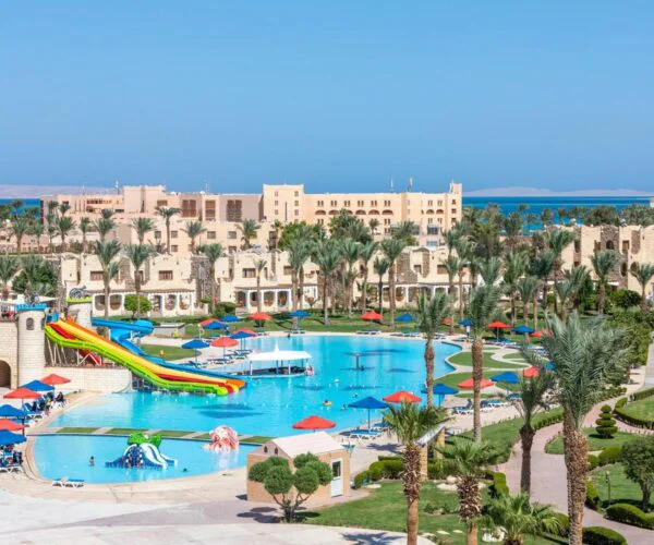 Blue Lagoon & Abu Dabbab – Turtles & Turquoise Waters