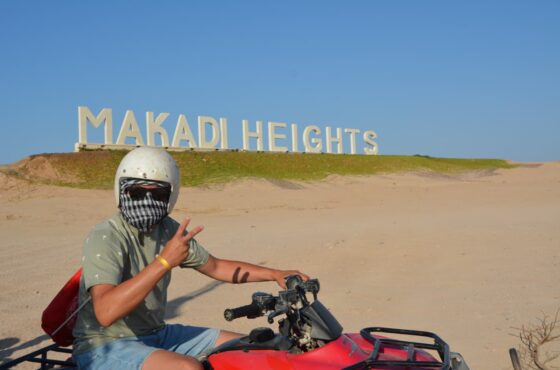 Moto Makadi – Desert & Sea Adventure